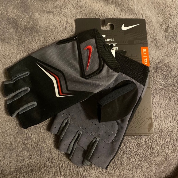 nike core lock training gloves